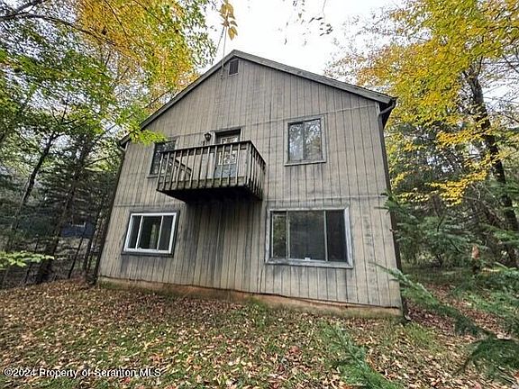 3rd image of 50 Hagen Run Dr