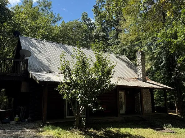 28156 State Highway T, Excello, MO 65247