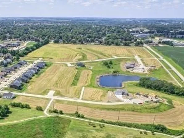 2516 N 9th Ave E, Newton, IA 50208