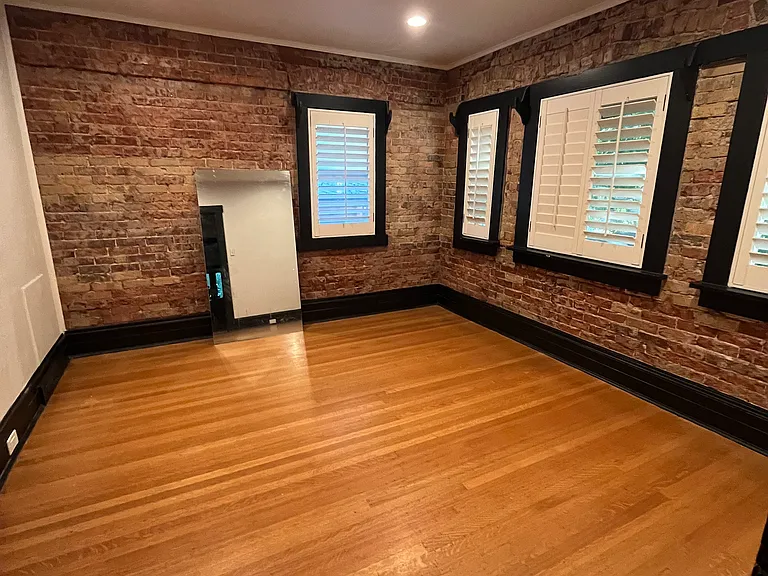 1328 E Stratford Ave — Photo 8