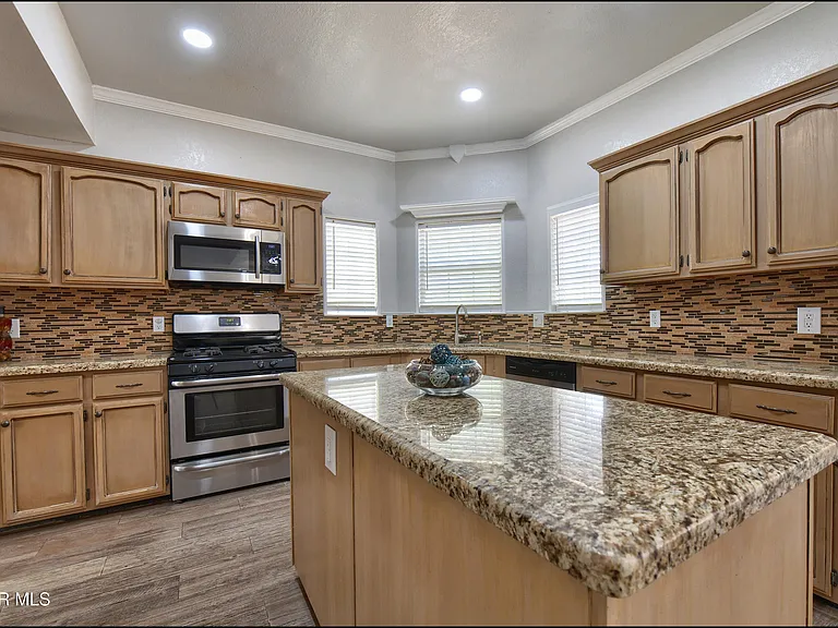 1909 Polly Harris Dr — Photo 11