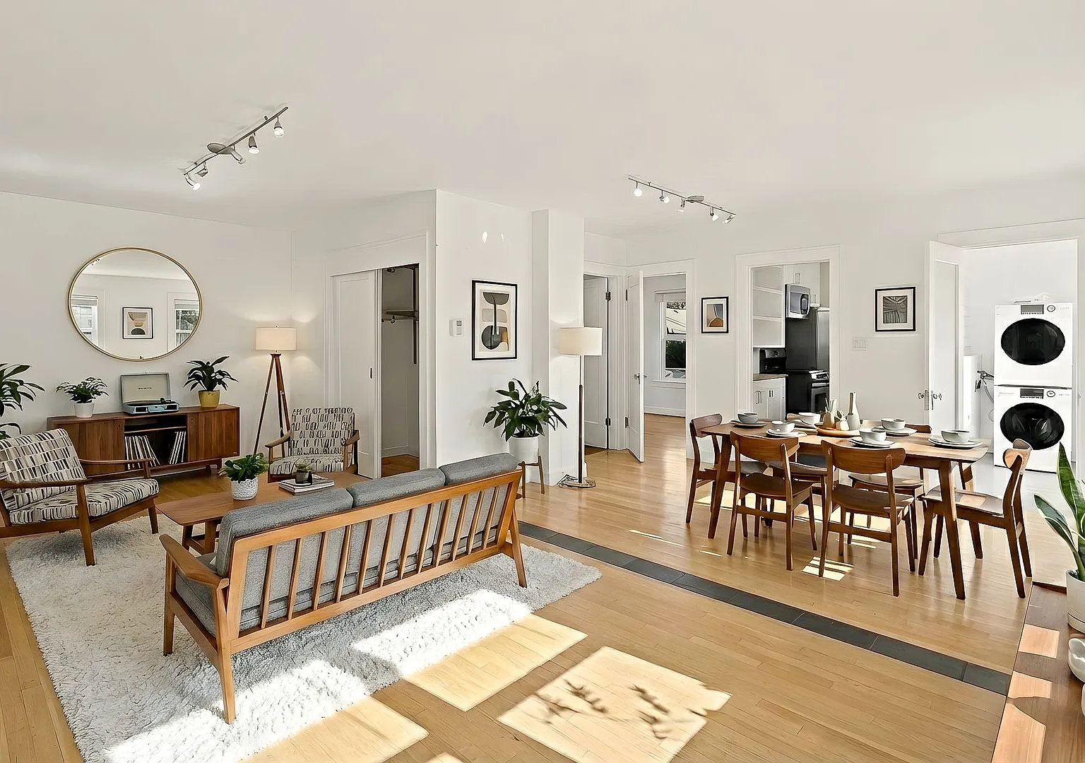 Queen Anne 5-Plex — Photo 2