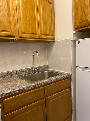 Rented by BSRG Realty | media 10