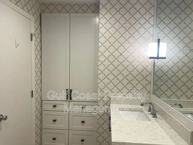 2253 Valencia Dr — Photo 19