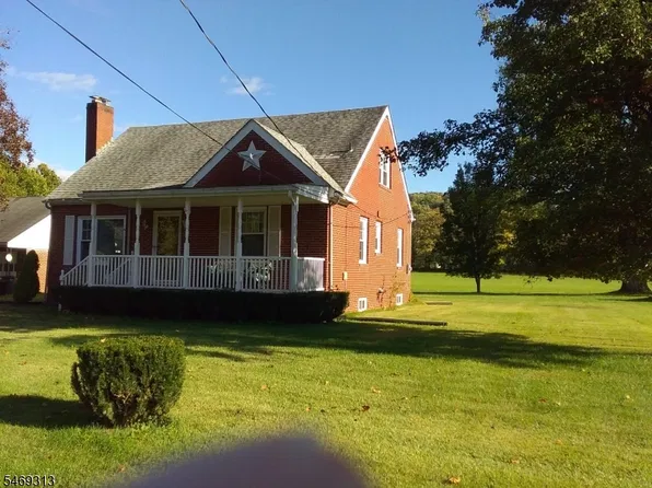 11 Willow Ln, Holland Twp., NJ 08848