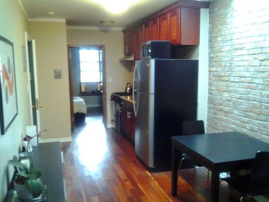 2nd image of 700 Sackett St #4FL