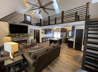 E9420 Wildflower Dr, Reedsburg, WI 53959