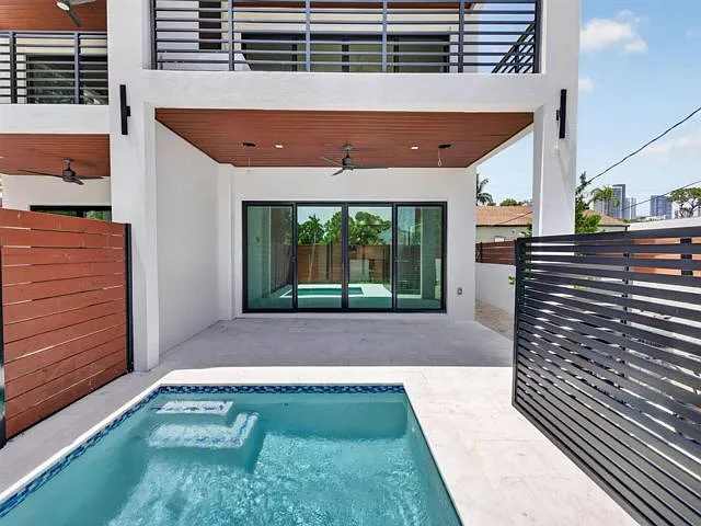 4 bed, 4.0 bath, $7,950 — Photo 4