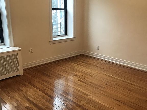 5th image of 4516 44th St APT 1A