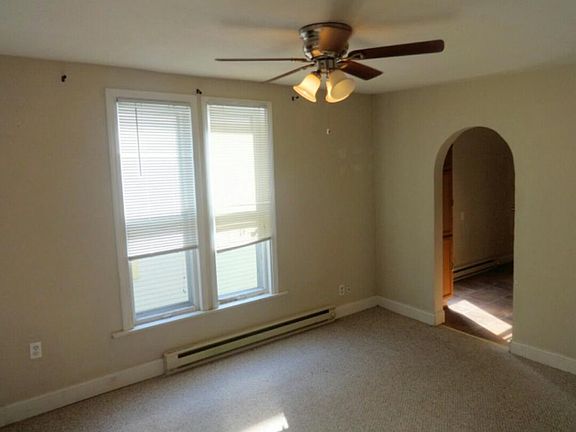 4th image of 3022 Grand Ave S