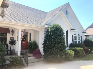 2060 Hunters Ln, Sedalia, MO 65301