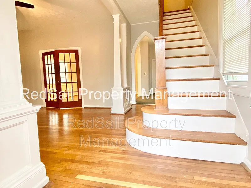 Monroe Colony — Photo 4