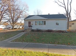 1902 W State St, Marshalltown, IA 50158