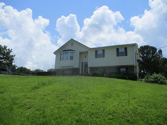 4th image of 1516 Maple Dr