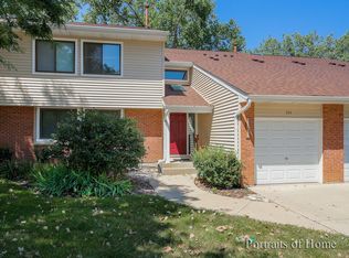 244 Winding Oak Ln #244, Buffalo Grove, IL 60089
