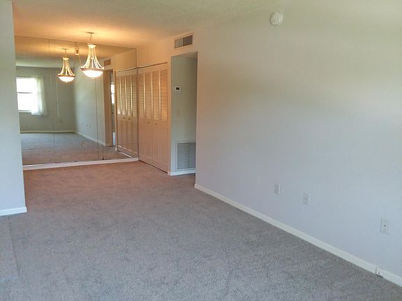 4th image of 5800 Hollywood Blvd APT 322