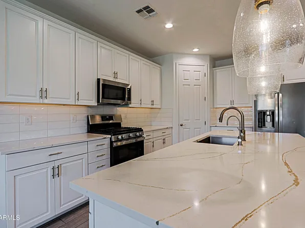 6660 N 128TH Lane, Glendale, AZ 85307