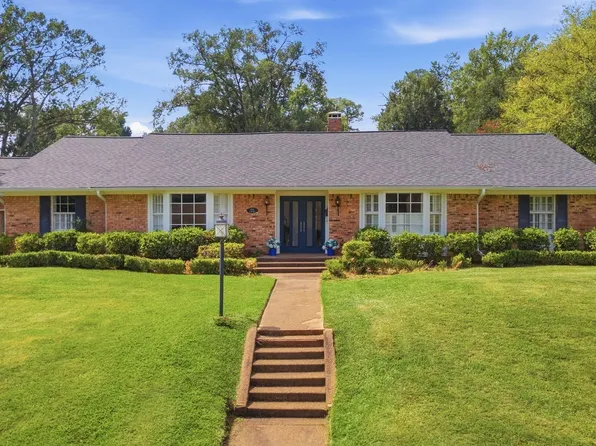 2725 Pecan Dr, Tyler, TX 75701