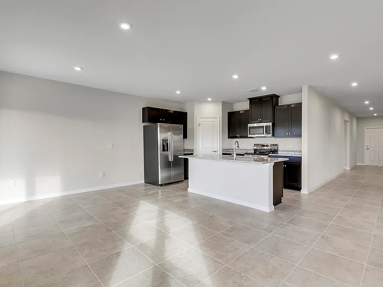 15404 SW American St — Photo 12