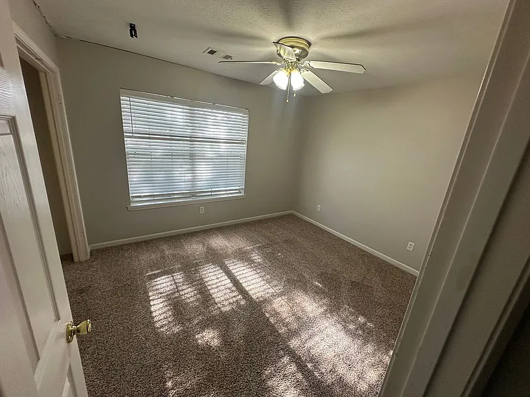 25 Applewood Dr — Photo 10