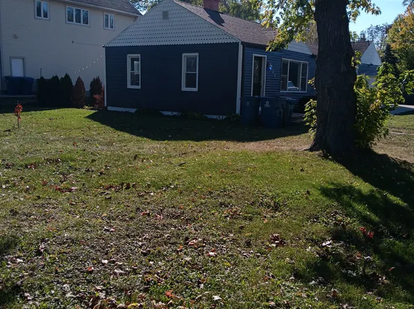 222 E Crest Ave, Bensenville, IL 60106