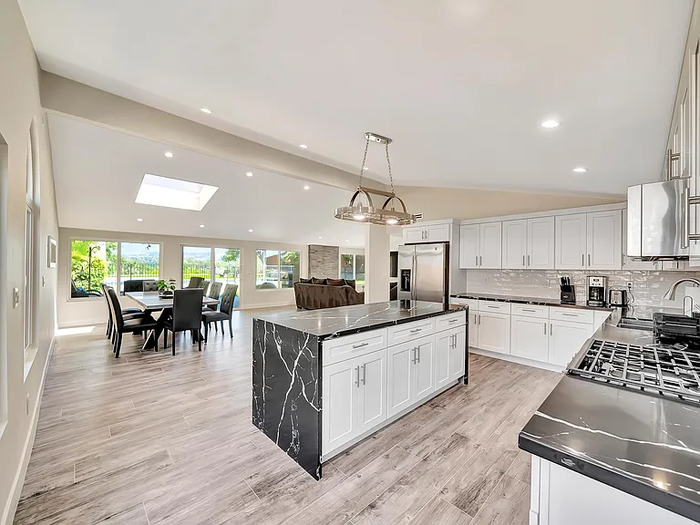 5854 McDonie Ave — Photo 20