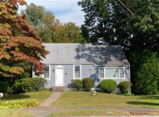 82 Grumman Ave, Norwalk, CT 06851