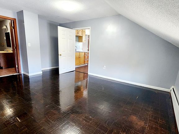 4th image of 14 Parker St #4
