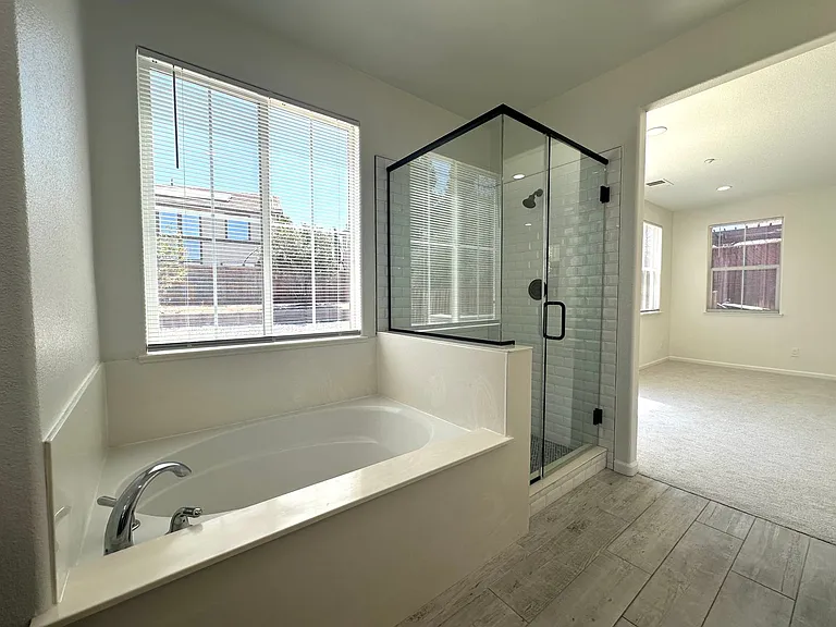 2608 Saint Andrews Dr — Photo 31