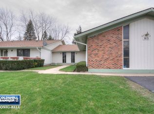 913 Wiltshire Dr APT C, McHenry, IL 60050