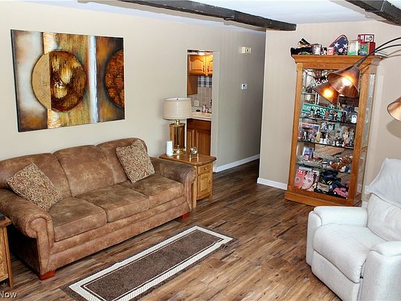 5th image of 5109 Birchcrest Ave