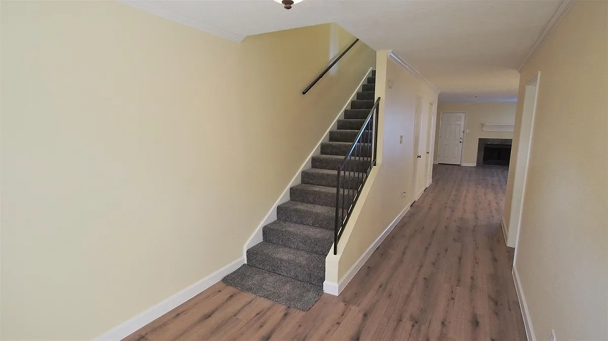 Building Photo - 15312 Gorham Dr