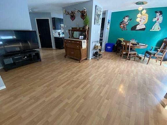 4th image of 465 Makenny St #5