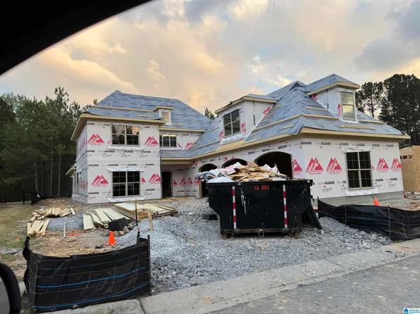 135 Glengerry Dr, Pelham, AL 35124