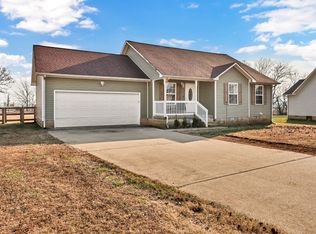 602 S Cavalcade Cir, Oak Grove, KY 42262