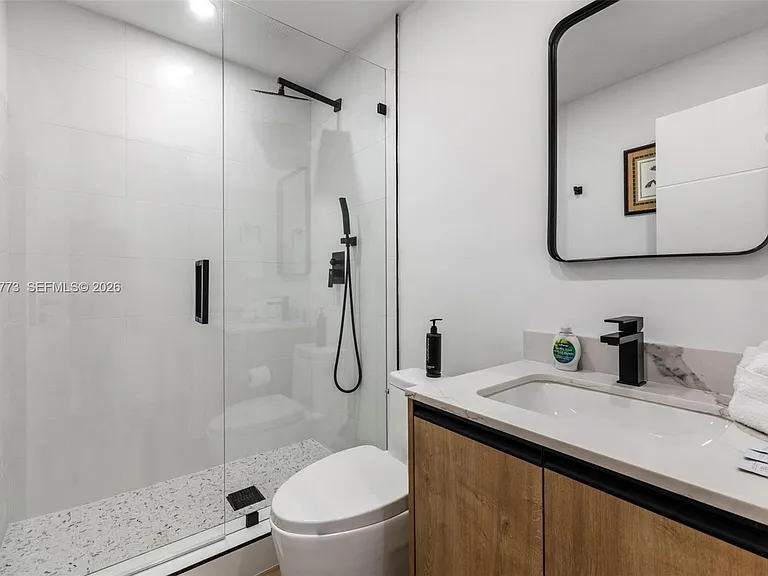 1975 Calais Dr #7 — Photo 33