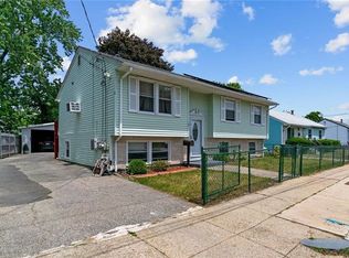 113 Robinson St, Providence, RI 02905