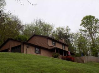 220 River Edge Pl, Kingsport, TN 37660
