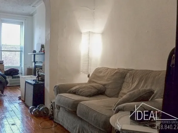 286 7th St, Brooklyn, NY 11215