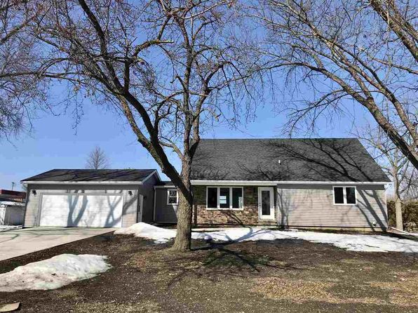 New Hampton Real Estate New Hampton Ia Homes For Sale Zillow