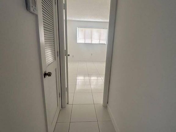 5th image of 2881 N Pine Island Road #208