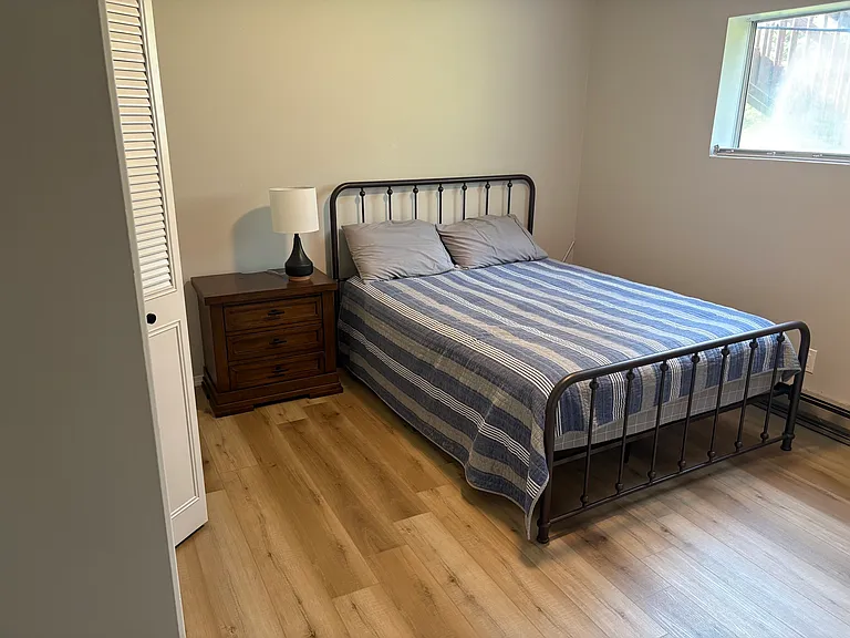 1335 NW Deane St #6 — Photo 8