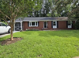 3621 Drayton Rd, Fayetteville, NC 28303