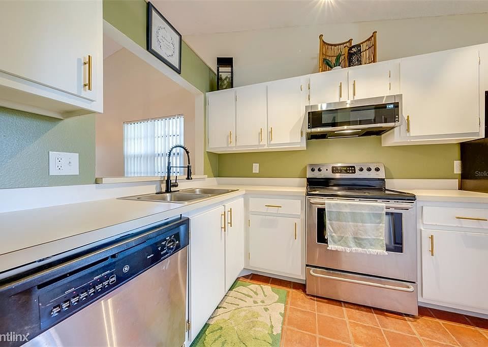 1st image of 2910 Duchess Oak Ct
