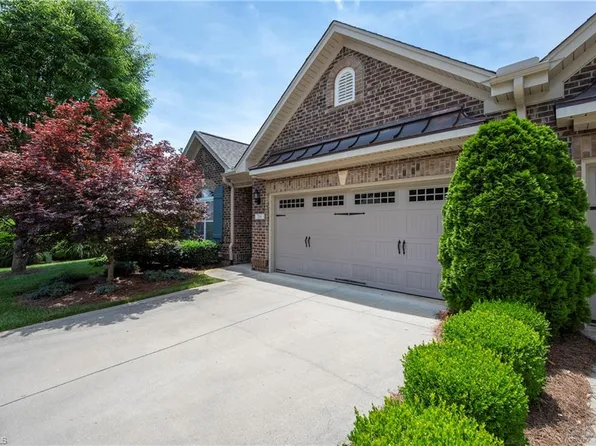 204 Friedberg Village Dr, Winston Salem, NC 27127
