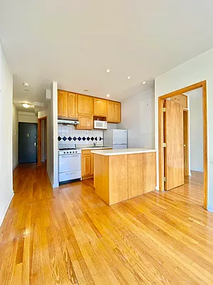 Rented by Waverly Realty Associates | media 31