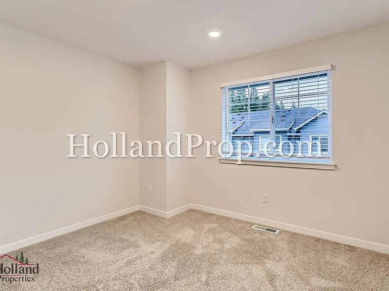 15974 NW Hosmer Ln — Photo 19