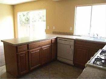 4th image of 17445 Ramona Ave #1