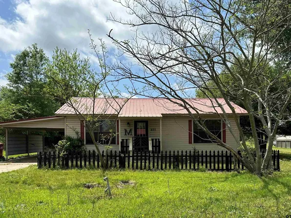 411 Hickory St, Queen City, TX 75572