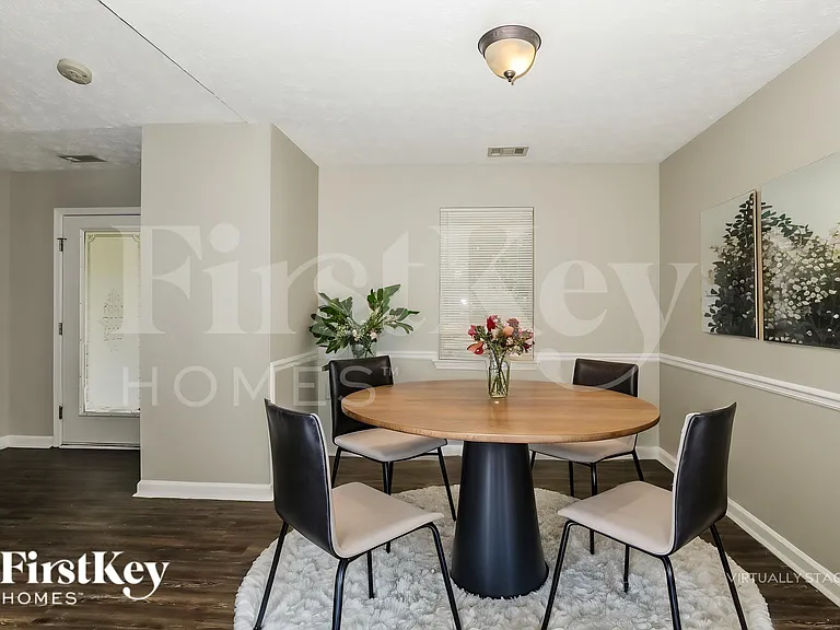 128 Greenleaf Dr — Photo 6